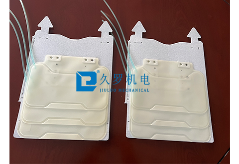 單層氣囊、毛氈固定專(zhuān)用焊接機(jī) 單層氣囊、毛氈固定專(zhuān)用焊接機(jī)